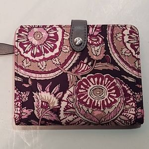 Vera Bradley RFID  Wallet Floral Design